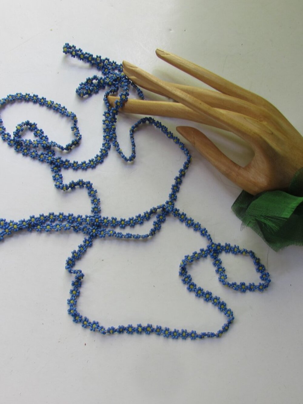 Vintage Bead Daisy Chain Necklace Opera Length